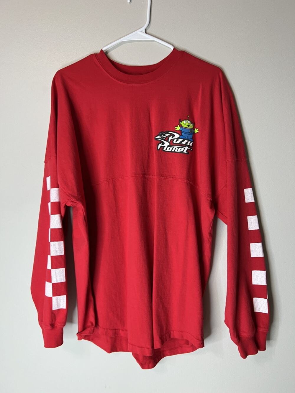Disney Toy Story Spirit Jersey Shirt Mens Small Pizza Planet Alien Red